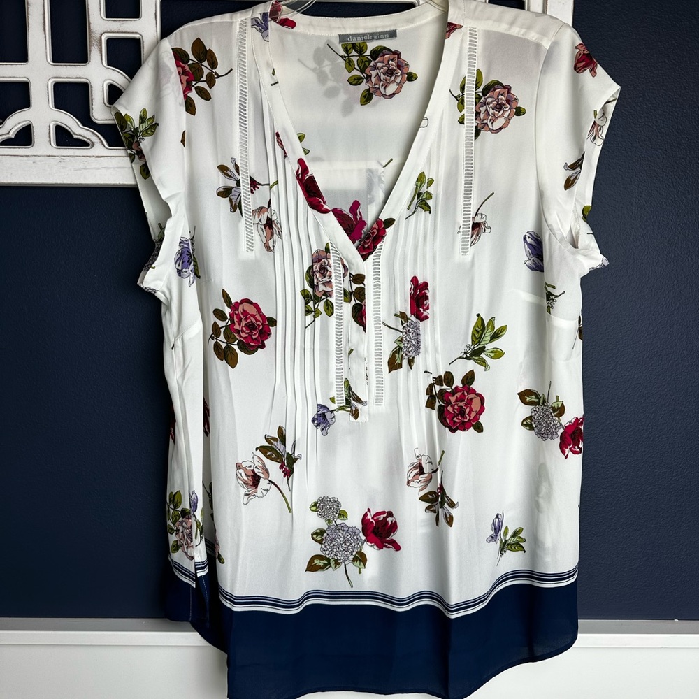 Daniel Rainn Floral V-Neck Blouse - White with Navy, Floral 2X